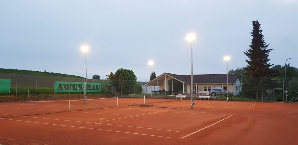 LED Flutlicht Tennisplätze
